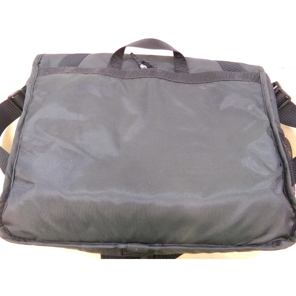 Nike Sportswear Essentials Shoulder Messenger Bag Laptop Tote‎ Black DB0498-010